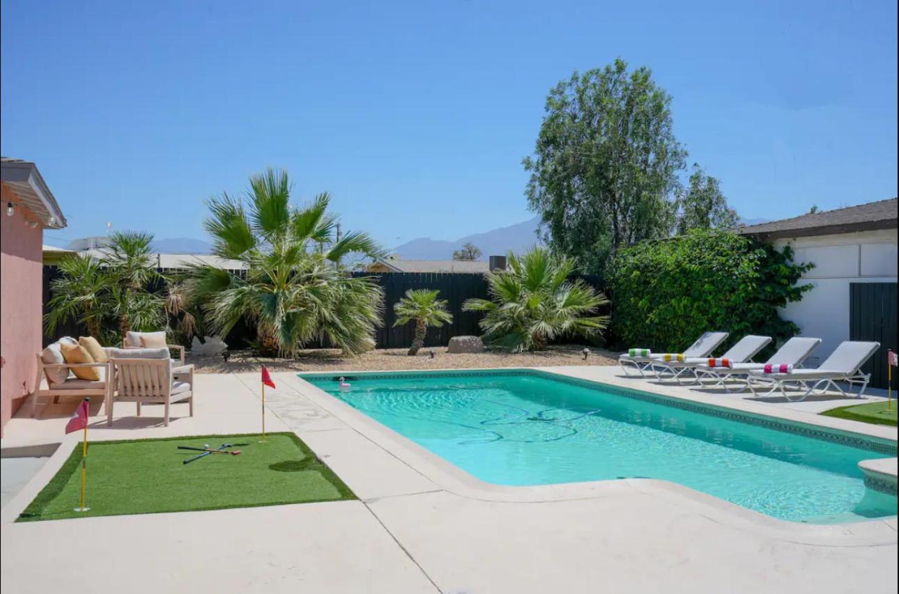 The Pink Cactus - Desert Retreat - Luxe Pool, Golf & Game Room Indio Eksteriør billede