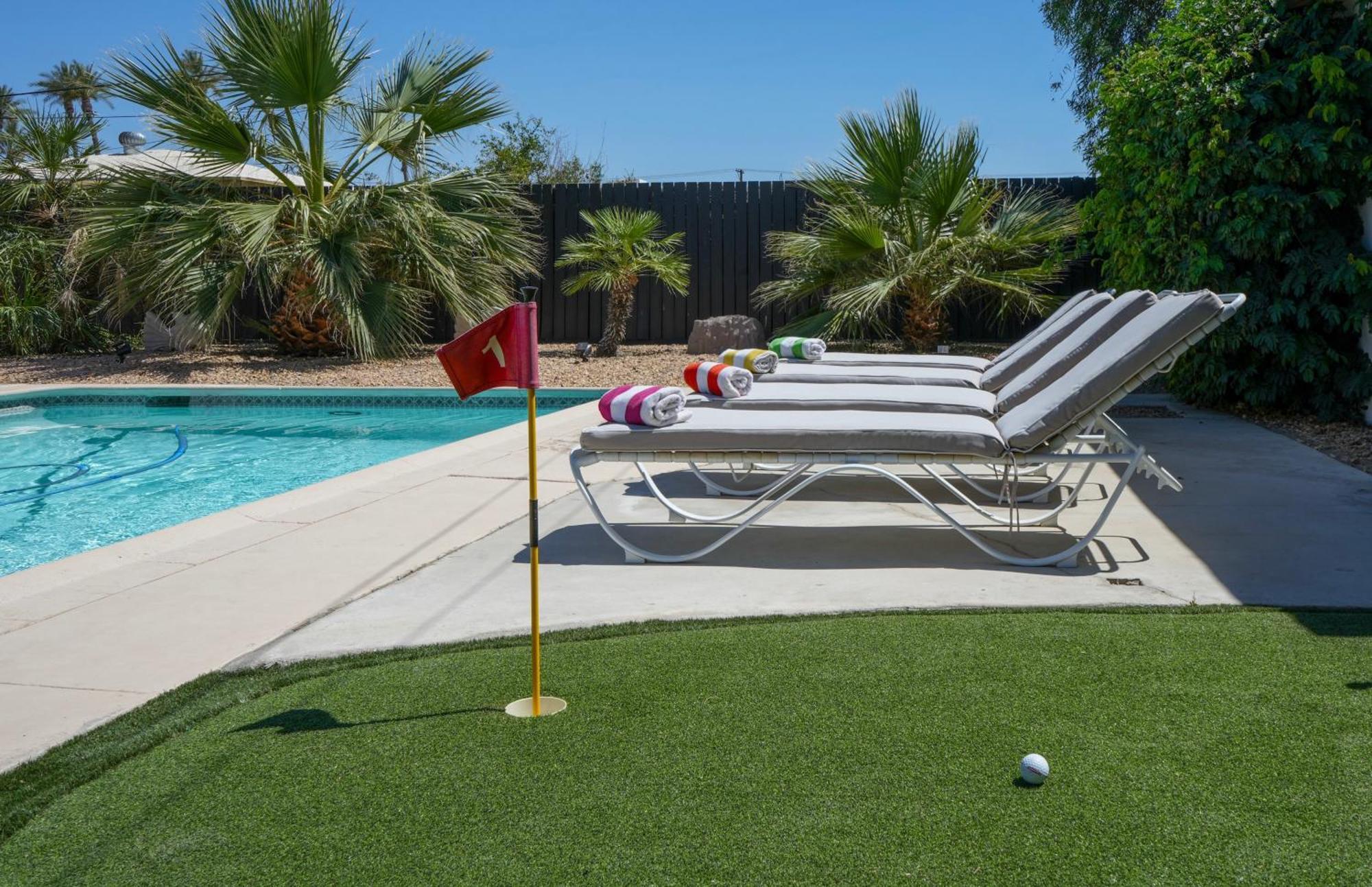 The Pink Cactus - Desert Retreat - Luxe Pool, Golf & Game Room Indio Eksteriør billede