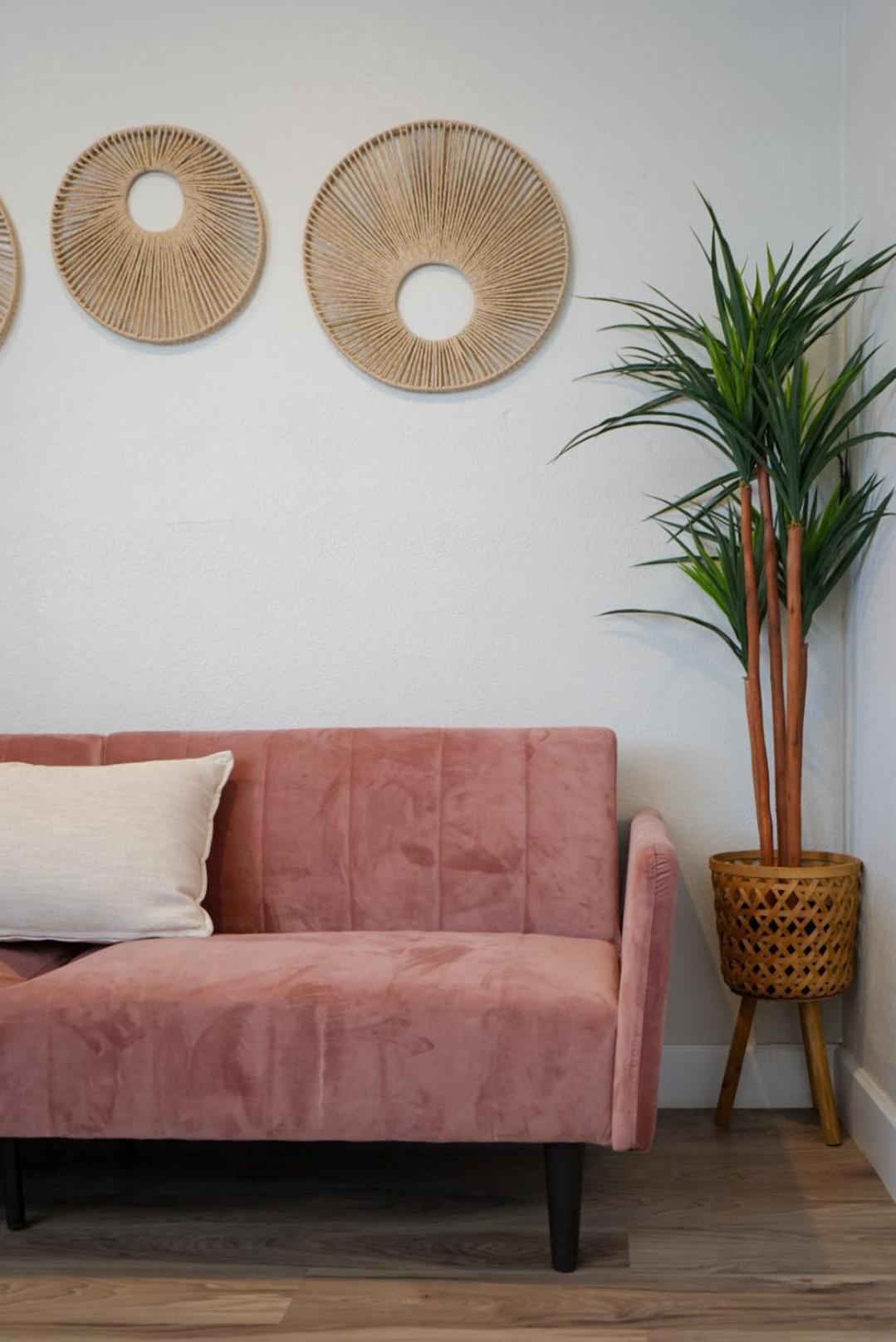 The Pink Cactus - Desert Retreat - Luxe Pool, Golf & Game Room Indio Eksteriør billede