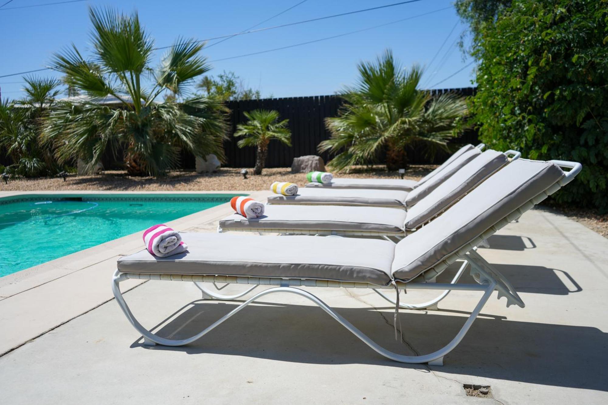 The Pink Cactus - Desert Retreat - Luxe Pool, Golf & Game Room Indio Eksteriør billede